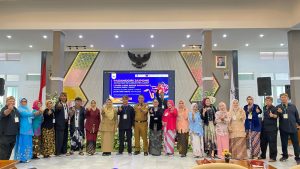 Caption:*
Pelaksanaan kegiatan Pasanggiri Jaipong Kabupaten Garut yang dibuka secara resmi oleh Kepala Disparbud Kabupaten Garut, Luna Aviantrini, di Gedung Pendopo Kabupaten Garut, Jalan Kiansantang, Kecamatan Garut Kota, pada Senin (26/5/2025).
